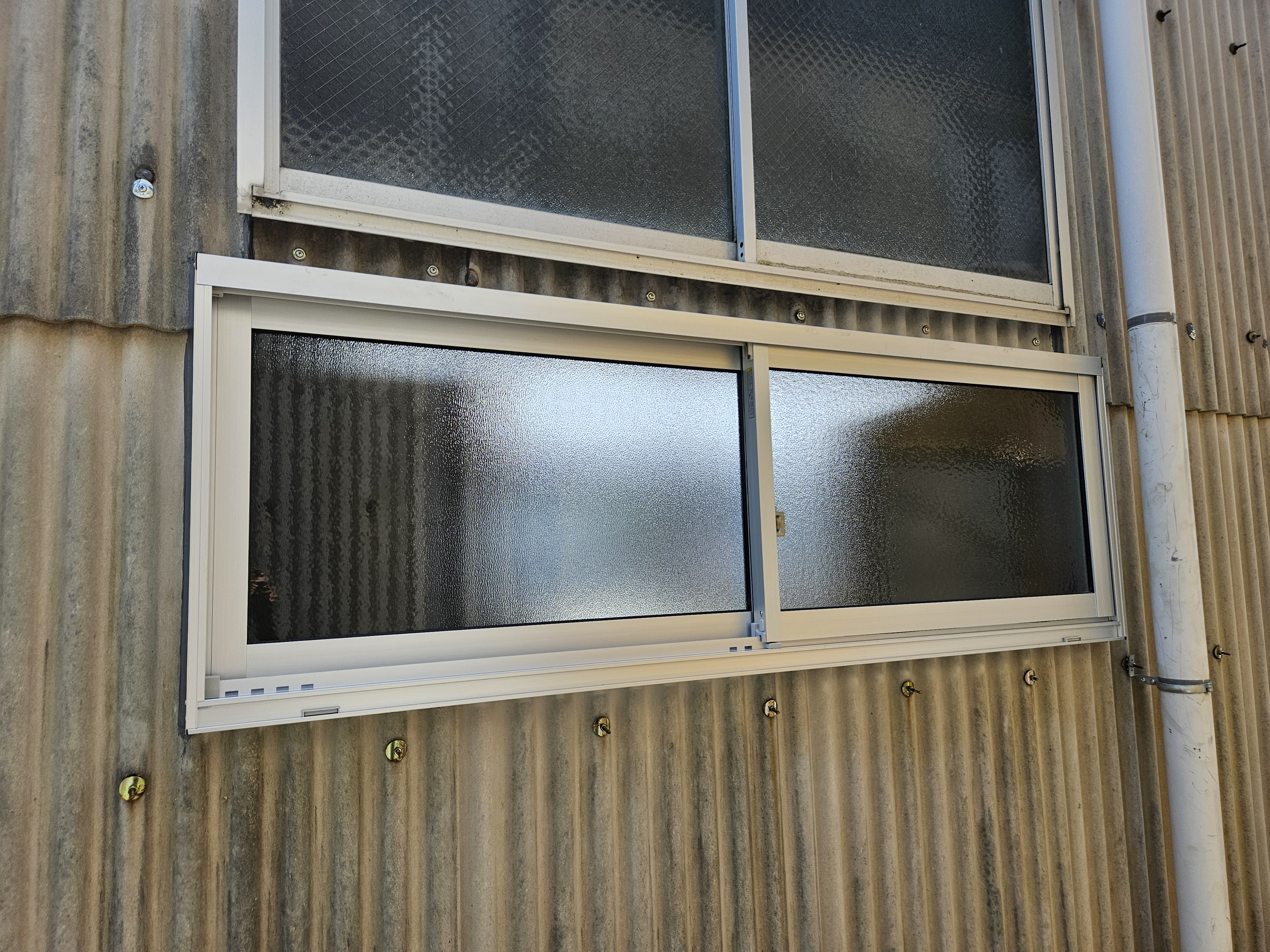 磐田市 Ｓ自動車工場様 窓サッシの増設工事
